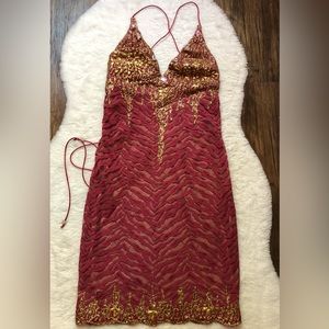 Baccio Couture Burgundy and Gold Jade Short Dress. Size S.